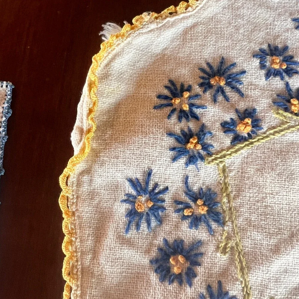 2 Vintage‎ Embroidered 30